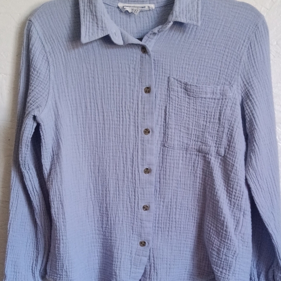 Hippie Rose Periwinkle Blue Casual Button Down Shirt.  Beautiful Textured Weave - Picture 2 of 5